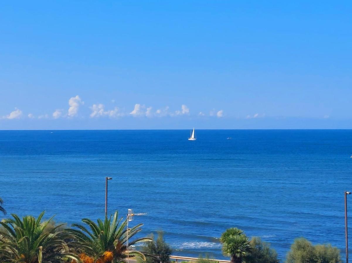 Sunset Apartment Santa Marinella Luaran gambar